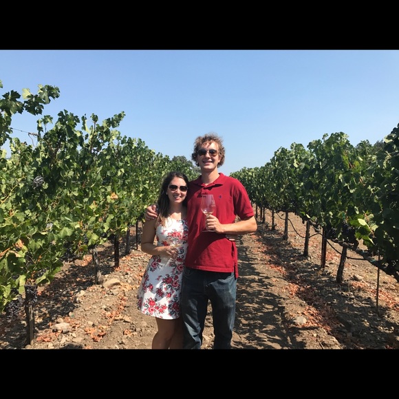 Meet your Posher, Christina - Picture 3 of 3